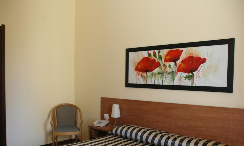 Hotel Ducale 비제바노 객실 사진