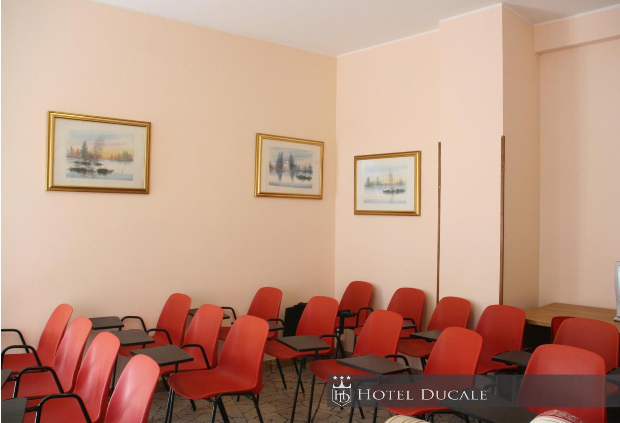 Hotel Ducale 비제바노 외부 사진