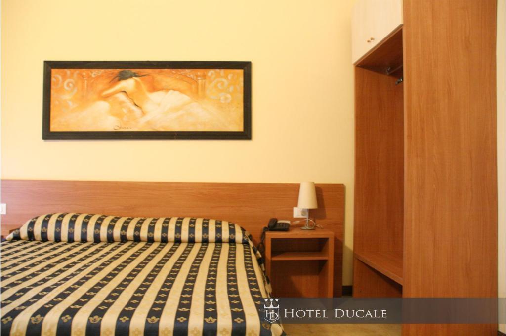 Hotel Ducale 비제바노 객실 사진
