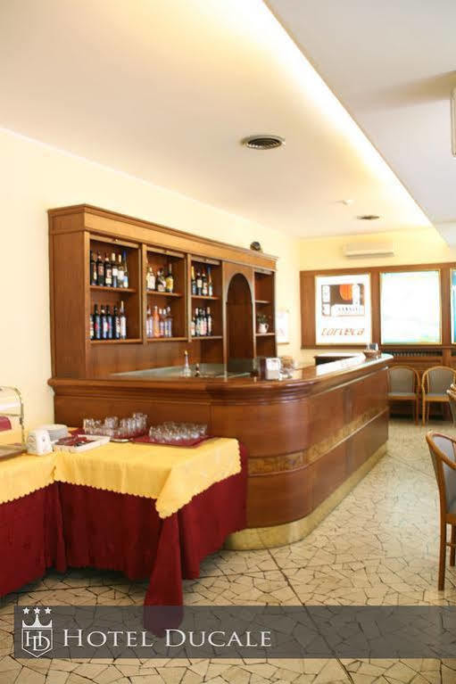 Hotel Ducale 비제바노 외부 사진